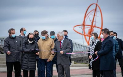 Presidente Piñera inaugura monumento en Punta Arenas por los 500 años del Estrecho de Magallanes