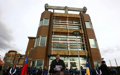 Ministro Solminihac entrega nuevo edifico municipal de Puerto Natales en el día de su centenario