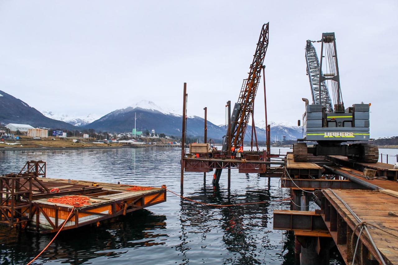 Segunda etapa del muelle multipropósito de Puerto Williams supera el 60% de avance y proyecta iniciar operaciones en 2027